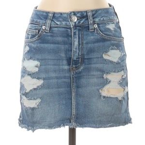 American Eagle Size 4 Denim Skirt